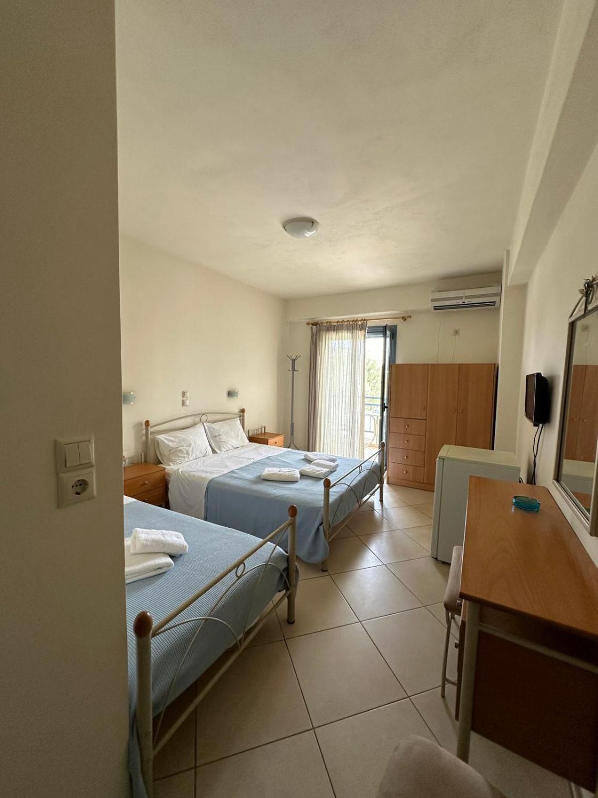 Green Island Studios Skala  Room photo