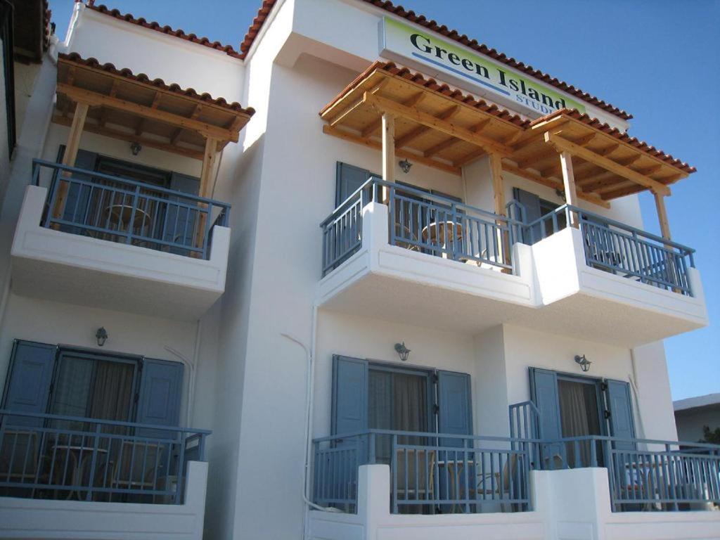Green Island Studios Skala  Exterior photo